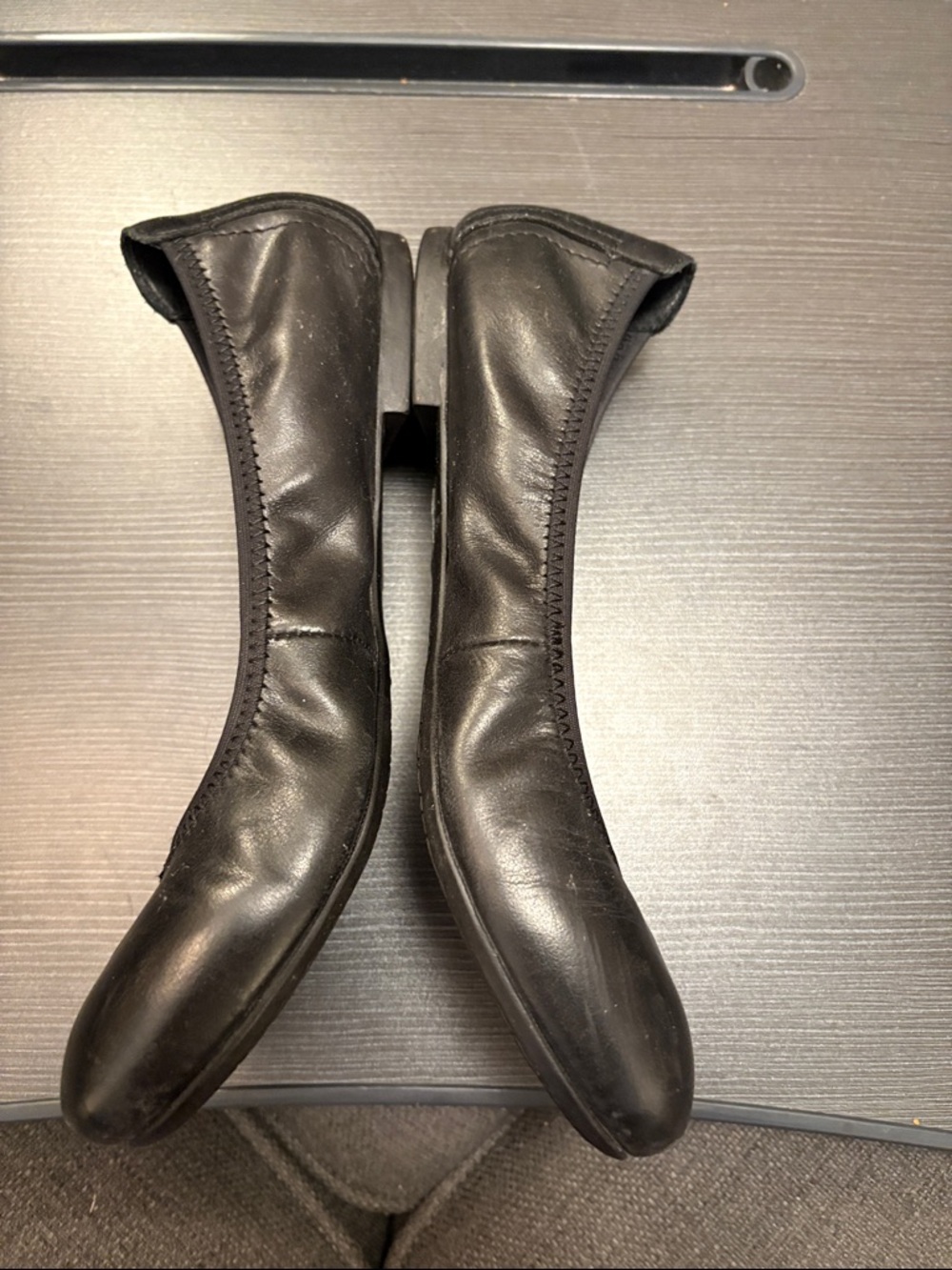 Born Black Women's Leather Ballet Flats - Picture 6 of 7